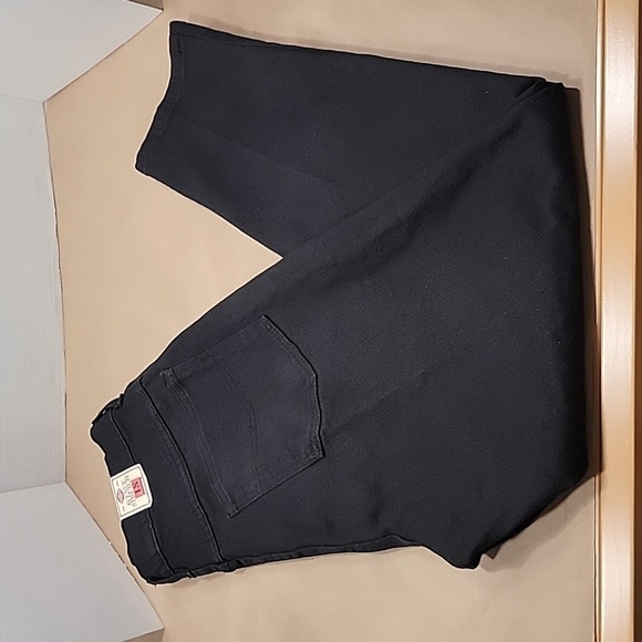 Avenue Blues. Black Jeans, Size 18 Average.  Stretch.  NEW with Tag - Picture 1 of 14